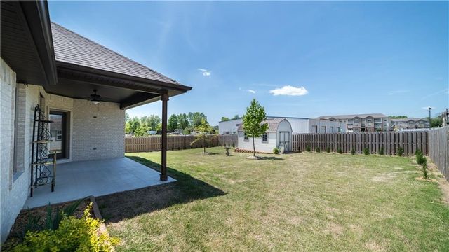 1222 Bradley Street, Centerton, AR 72719