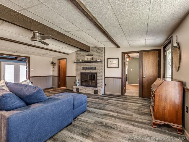 32033 E 695 Way, Wagoner, OK 74467