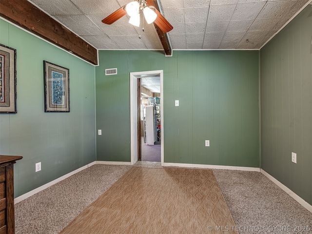 32033 E 695 Way, Wagoner, OK 74467