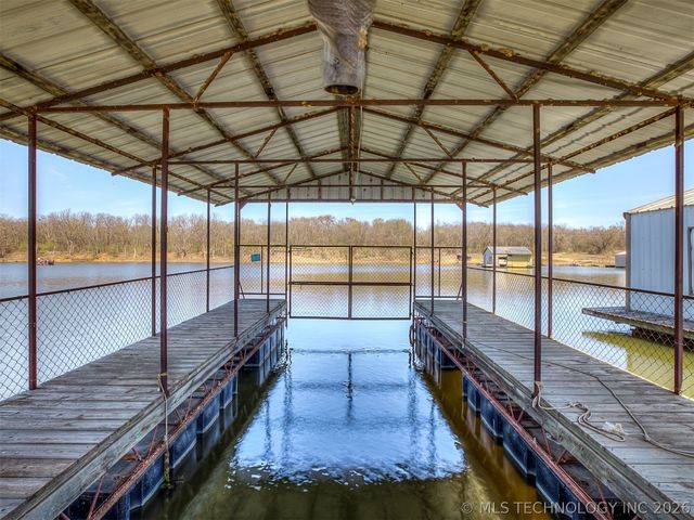 32033 E 695 Way, Wagoner, OK 74467