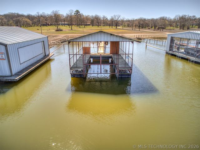 32033 E 695 Way, Wagoner, OK 74467