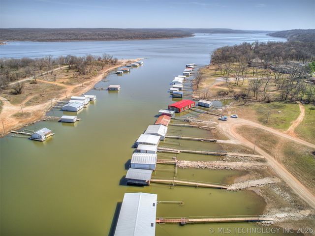 32033 E 695 Way, Wagoner, OK 74467