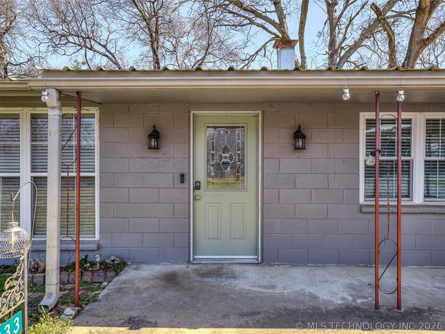 32033 E 695 Way, Wagoner, OK 74467