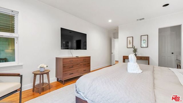 10575 Holman Avenue, Los Angeles, CA 90024