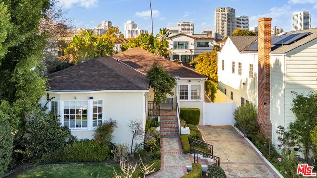 10575 Holman Avenue, Los Angeles, CA 90024