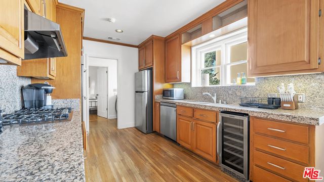 10575 Holman Avenue, Los Angeles, CA 90024