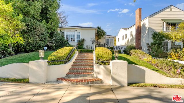 10575 Holman Avenue, Los Angeles, CA 90024