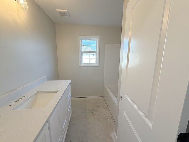 548 N John Street, New Brockton, AL 36351