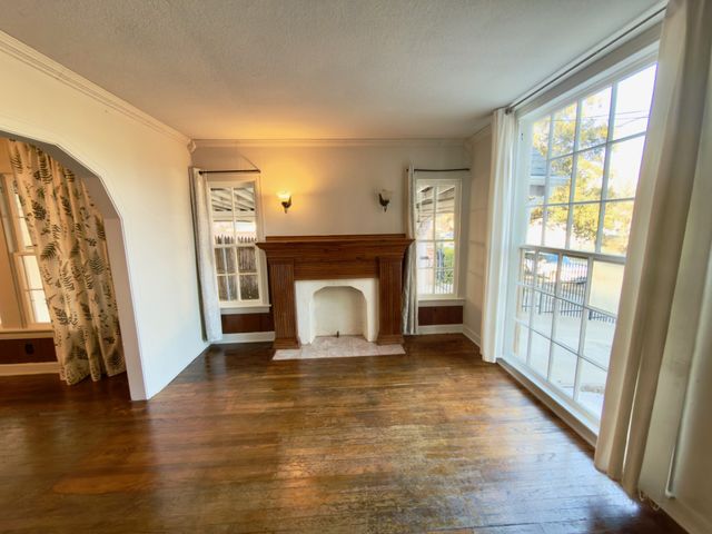 719 CRAWFORD Street, Dallas, TX 75203