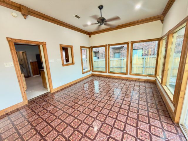 719 CRAWFORD Street, Dallas, TX 75203