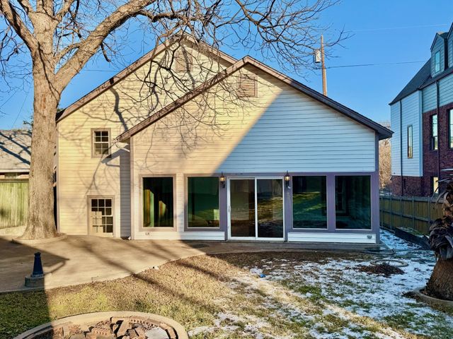 719 CRAWFORD Street, Dallas, TX 75203