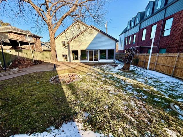 719 CRAWFORD Street, Dallas, TX 75203