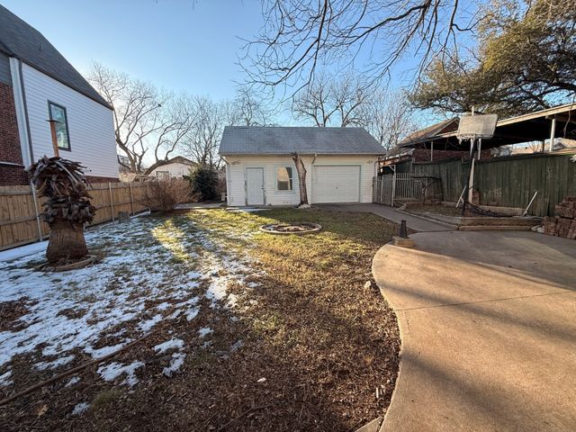 719 CRAWFORD Street, Dallas, TX 75203