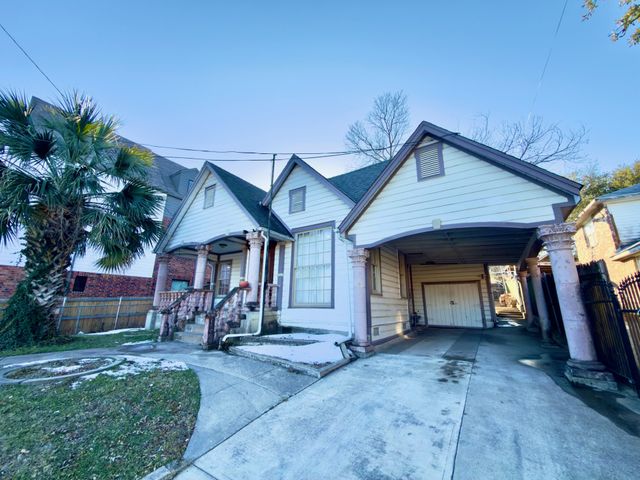 719 CRAWFORD Street, Dallas, TX 75203