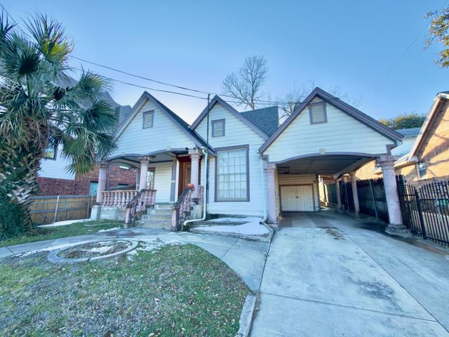 719 CRAWFORD Street, Dallas, TX 75203