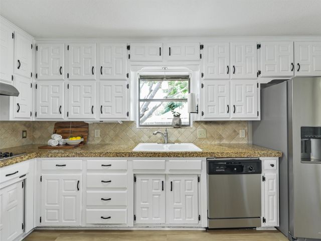3902 Butler Court, Colleyville, TX 76034