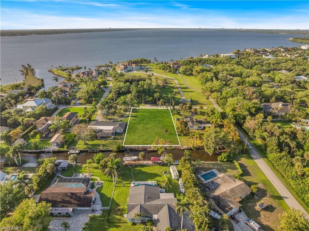 62 Wolcott DR, NORTH FORT MYERS, FL 33903 — exterior