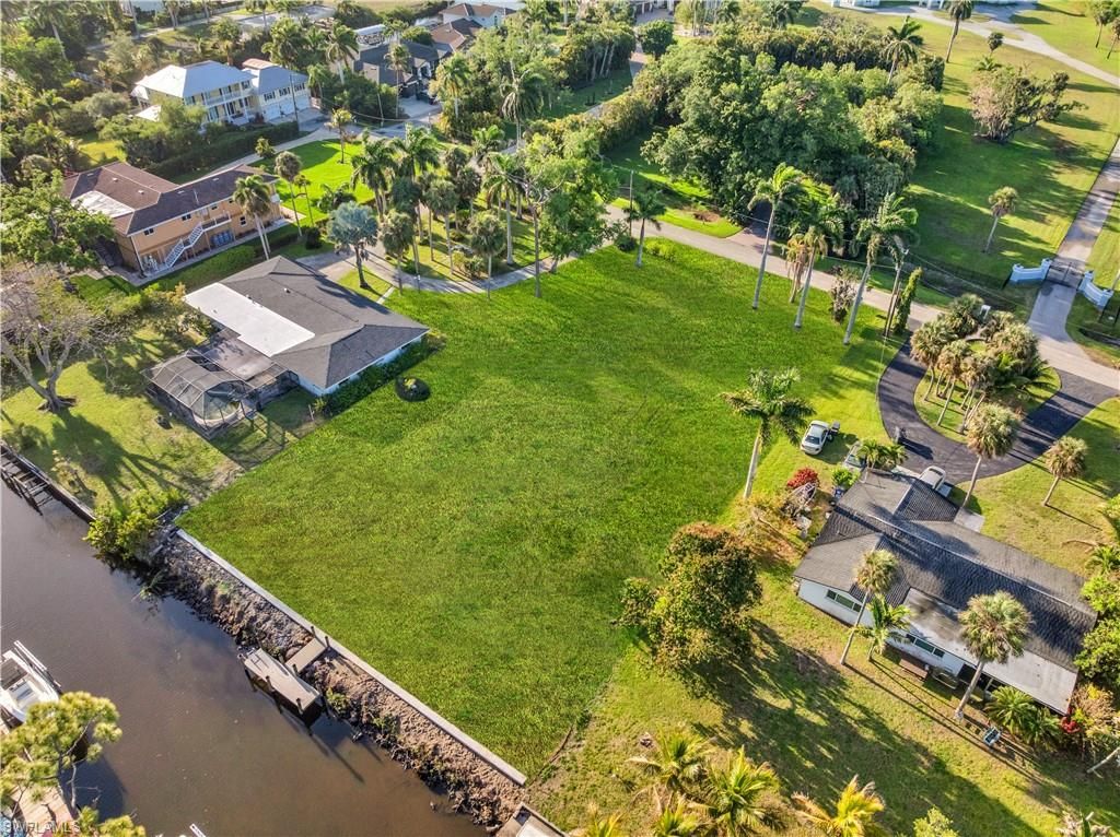 62 Wolcott DR, NORTH FORT MYERS, FL 33903 — photo 5