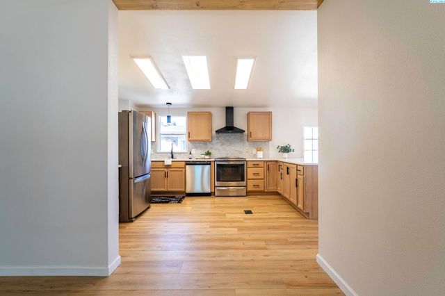 93 Ridgecliff Drive, Richland, WA 99352