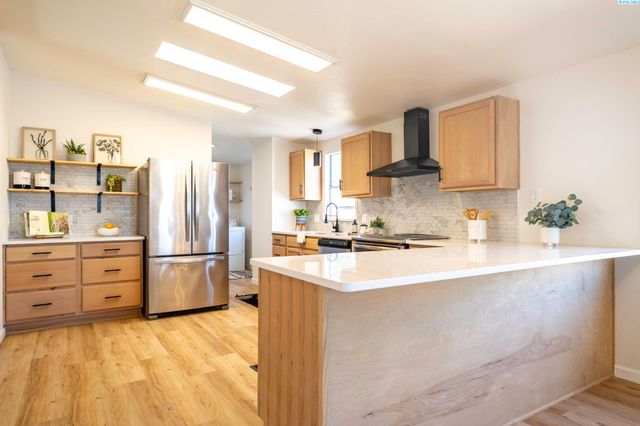 93 Ridgecliff Drive, Richland, WA 99352