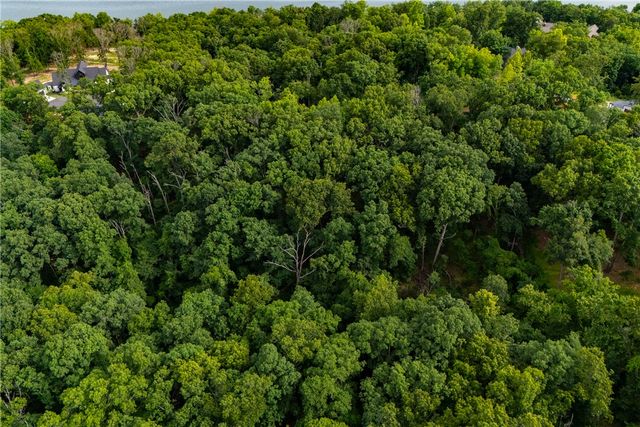 Windjammer Court, Rogers, AR 72756