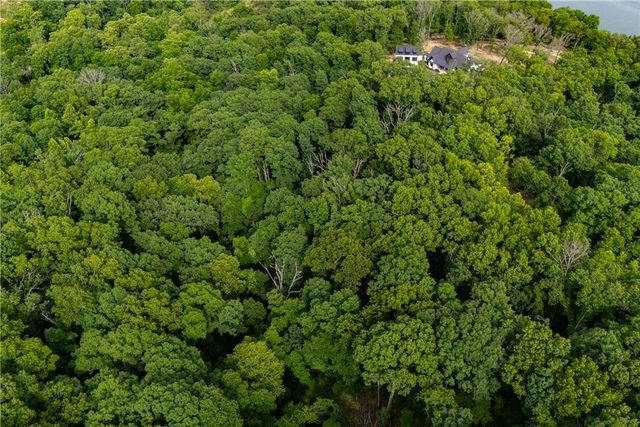 Windjammer Court, Rogers, AR 72756