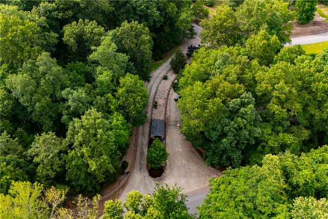 Windjammer Court, Rogers, AR 72756