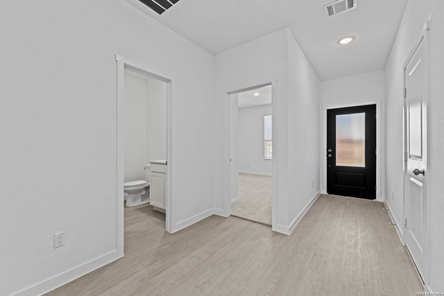 2315 Fort Davis Pass, Marion, TX 78124