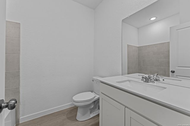 2315 Fort Davis Pass, Marion, TX 78124