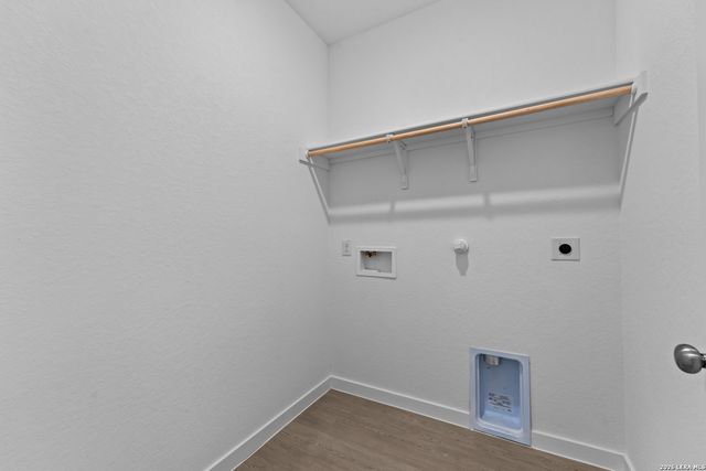 2315 Fort Davis Pass, Marion, TX 78124