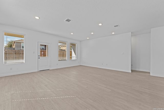 2315 Fort Davis Pass, Marion, TX 78124