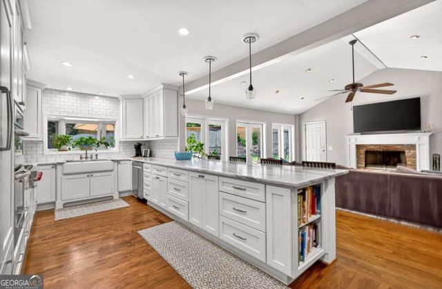 2085 Mount Paran Road NW, Atlanta, GA 30327
