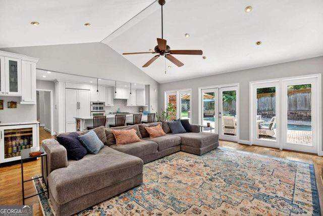 2085 Mount Paran Road NW, Atlanta, GA 30327