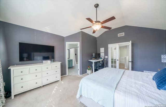 2435 Pendant Oak, San Antonio, TX 78232