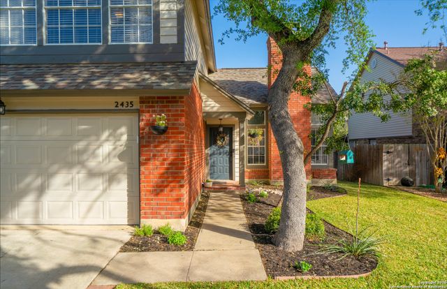2435 Pendant Oak, San Antonio, TX 78232