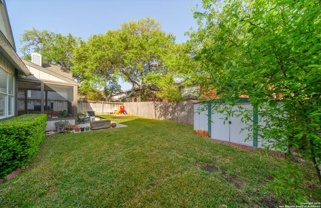 2435 Pendant Oak, San Antonio, TX 78232