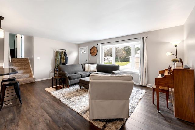 193 Lantern Drive Nw, Alpine Twp, MI 49321