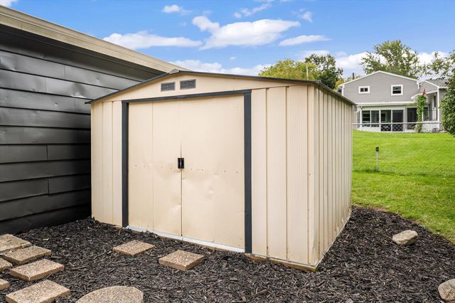193 Lantern Drive Nw, Alpine Twp, MI 49321