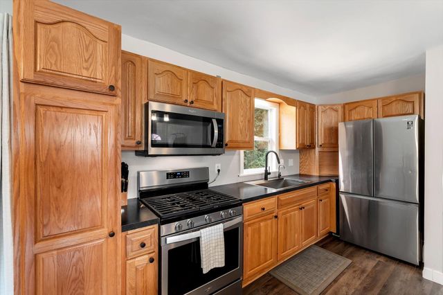 193 Lantern Drive Nw, Alpine Twp, MI 49321