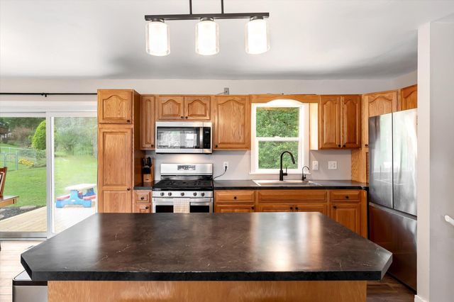 193 Lantern Drive Nw, Alpine Twp, MI 49321