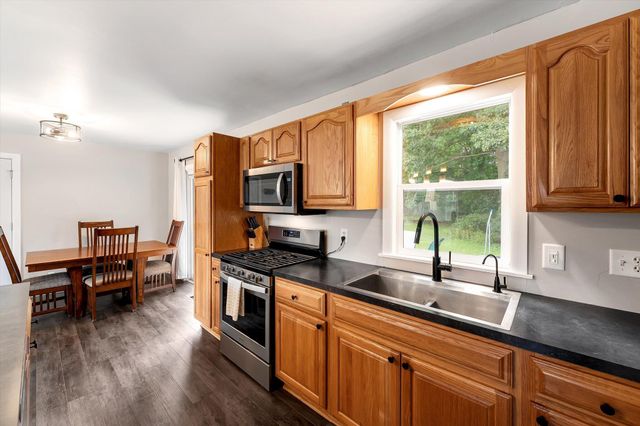 193 Lantern Drive Nw, Alpine Twp, MI 49321
