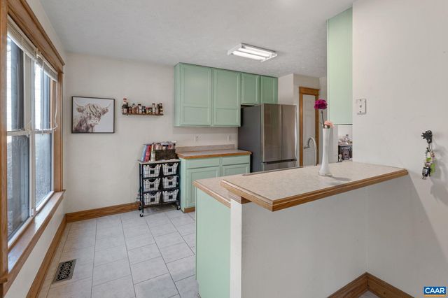 8 DEERPATH RD, Palmyra, VA 22963