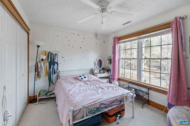 8 DEERPATH RD, Palmyra, VA 22963