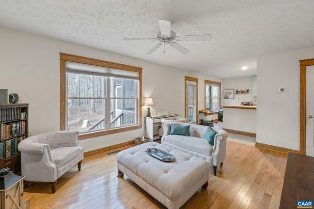 8 DEERPATH RD, Palmyra, VA 22963