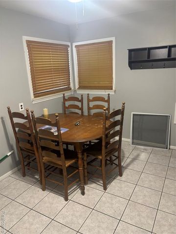 25146 Wagner Avenue, Warren, MI 48089