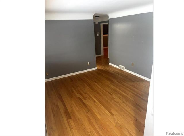 25146 Wagner Avenue, Warren, MI 48089