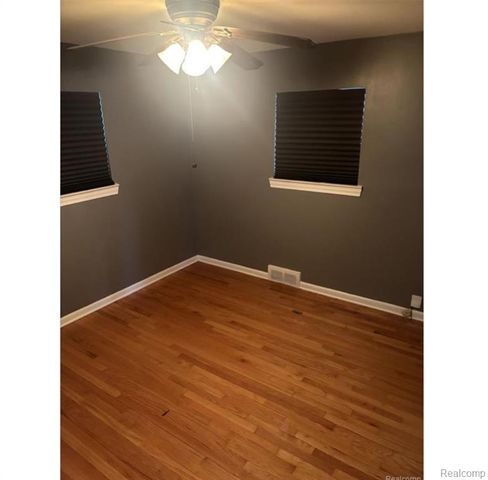 25146 Wagner Avenue, Warren, MI 48089