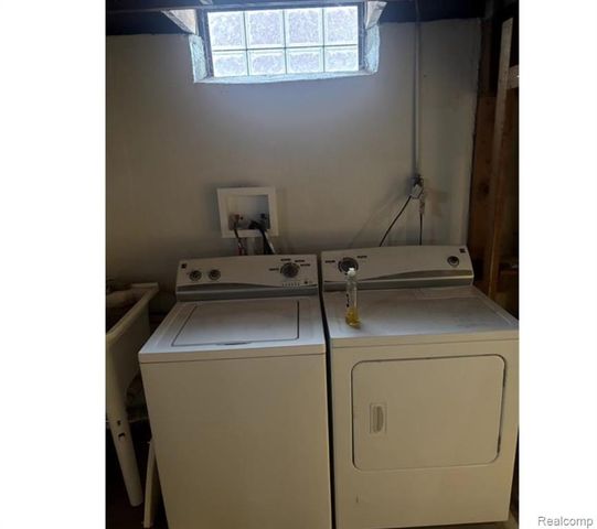 25146 Wagner Avenue, Warren, MI 48089