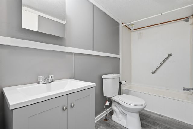 115 Saddle Horn Drive, Hewitt, TX 76643