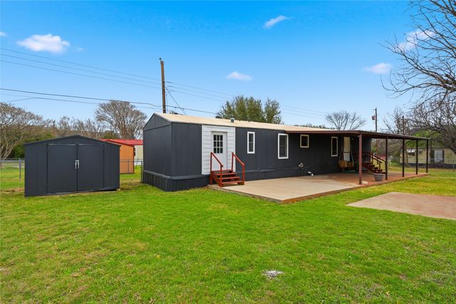 115 Saddle Horn Drive, Hewitt, TX 76643